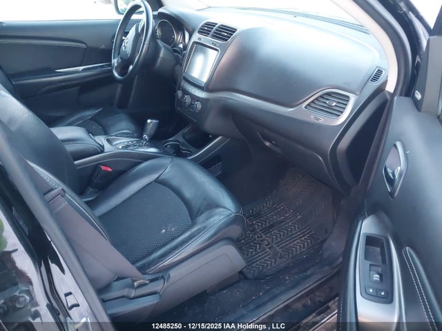 3C4PDCGG9JT357236 Dodge Journey Crossroad