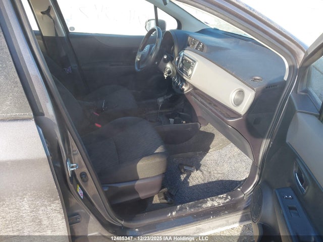 12485347 :رقم المزاد ، VNKKTUD35EA014321 vin ، 2014 Toyota Yaris مزاد بيع