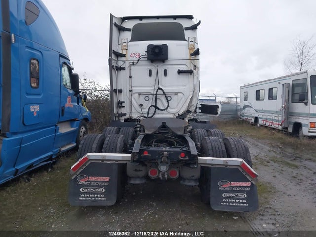 1FUJHHDR9PLNW7474 Freightliner New Cascadia 126