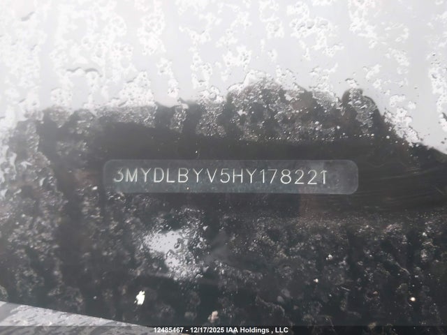 3MYDLBYV5HY178221 Toyota Yaris