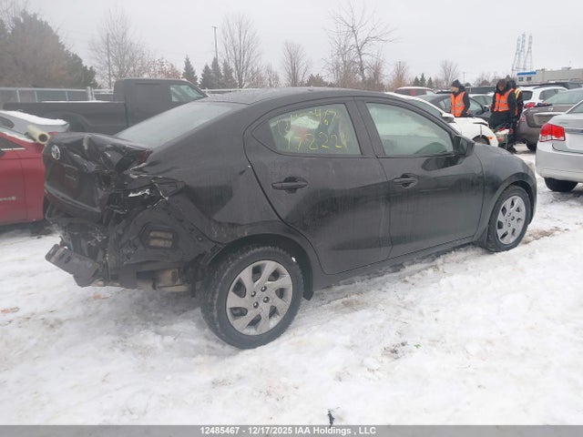 3MYDLBYV5HY178221 Toyota Yaris