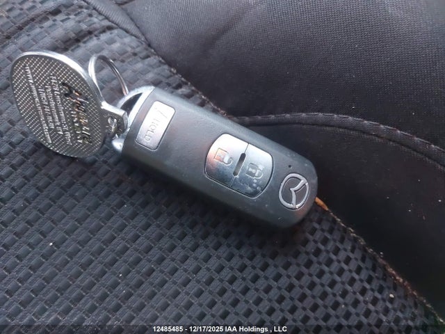 3MZBN1L77JM275708 Mazda 3 TOURING