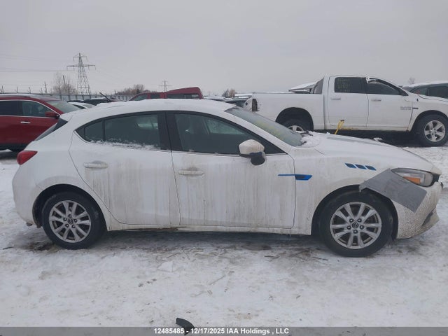 3MZBN1L77JM275708 Mazda 3 TOURING