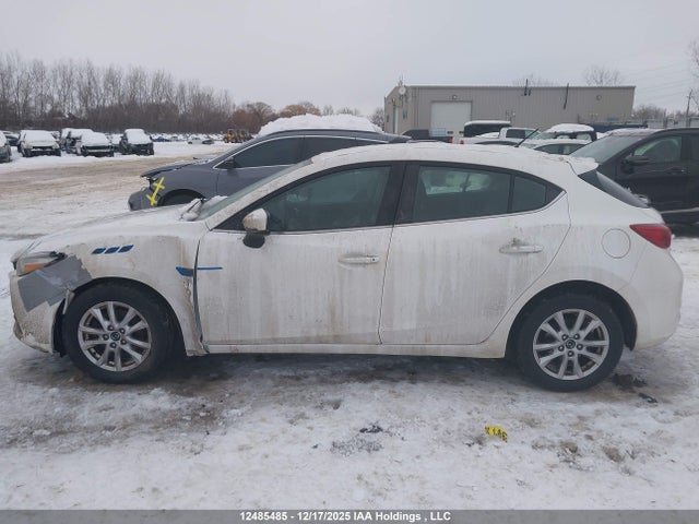 3MZBN1L77JM275708 Mazda 3 TOURING