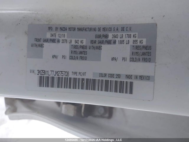 3MZBN1L77JM275708 Mazda 3 TOURING