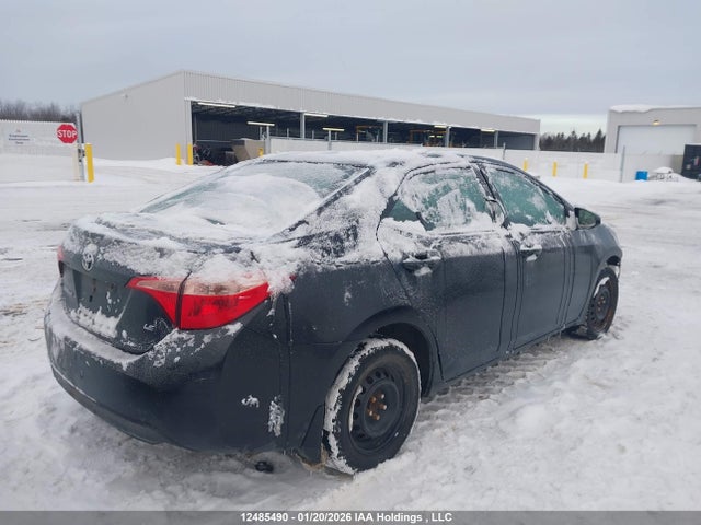 2T1BURHE8HC886104 Toyota COROLLA LE
