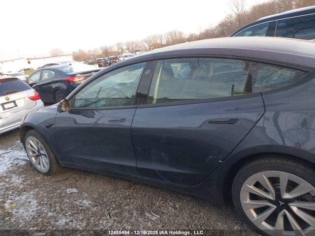 5YJ3E1EA7NF257977 Tesla Model 3 Rwd/standard Range