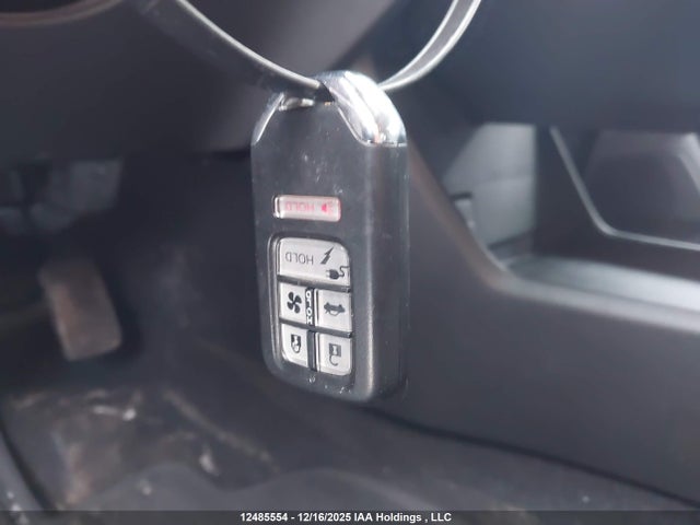 Продаж на аукціоні авто 2019 Honda Clarity Plug-in Hybrid, vin: JHMZC5F16KC800183, номер лоту: 12485554