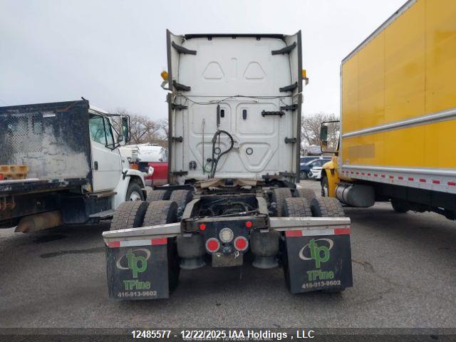 Auction sale of the 2021 Freightliner New Cascadia 126, vin: 1FUJHHDR9MLMM2082, lot number: 12485577
