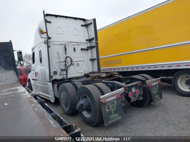 Freightliner New Cascadia 126 2021 1FUJHHDR9MLMM2082 Image 4