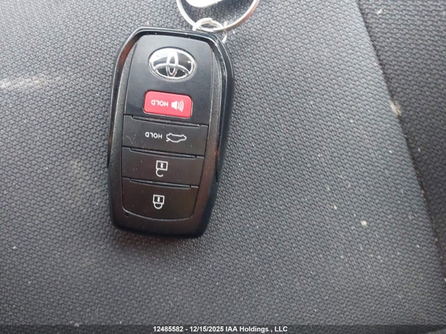 12485582 :رقم المزاد ، JTDBCMFE2PJ012889 vin ، 2023 Toyota Corolla Hybrid Le مزاد بيع