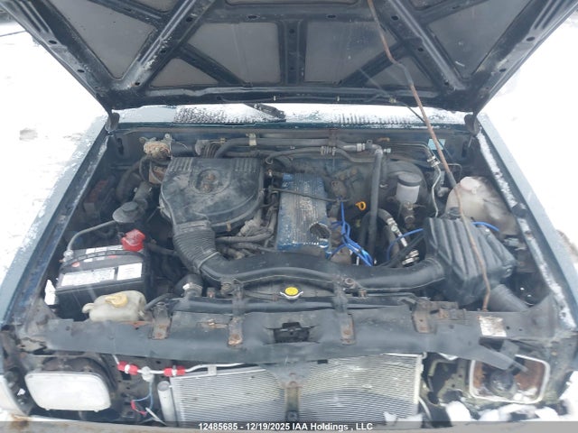 Auction sale of the 1994 Nissan Truck Xe, vin: 1N6SD11S2RC393785, lot number: 12485685