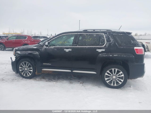 2GKFLVE3XH6180645 GMC Terrain Denali