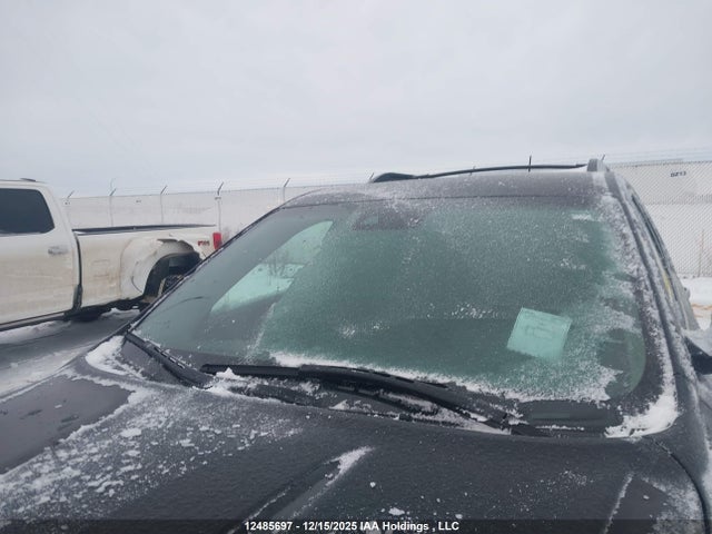 2GKFLVE3XH6180645 GMC Terrain Denali