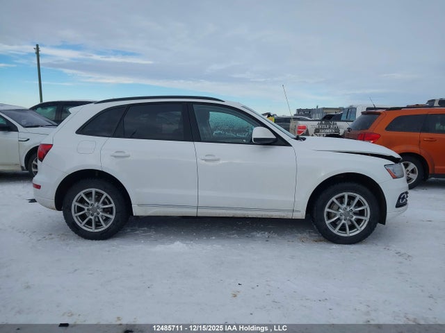 WA1CFCFP4EA050686 Audi Q5 PREMIUM