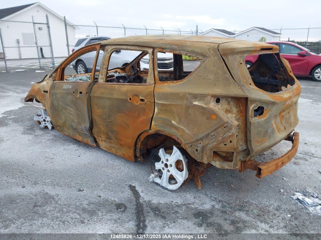 1FMCU9GX0FUB84944 Ford ESCAPE SE