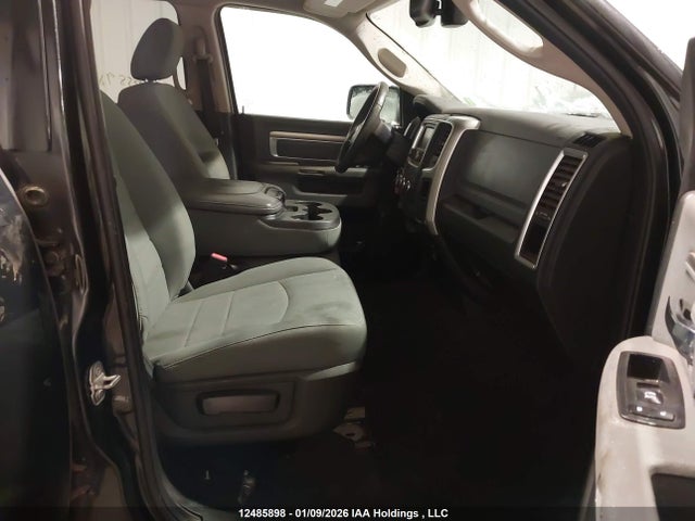 1C6RR7GTXJS206803 RAM 1500 Slt