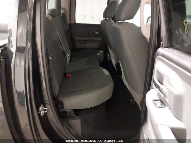 1C6RR7GTXJS206803 RAM 1500 Slt