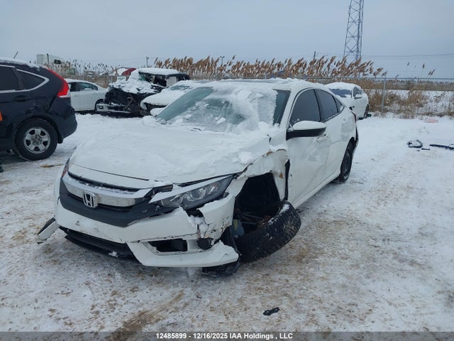 Honda CIVIC EX 2018 2HGFC2F80JH007748 Image 2