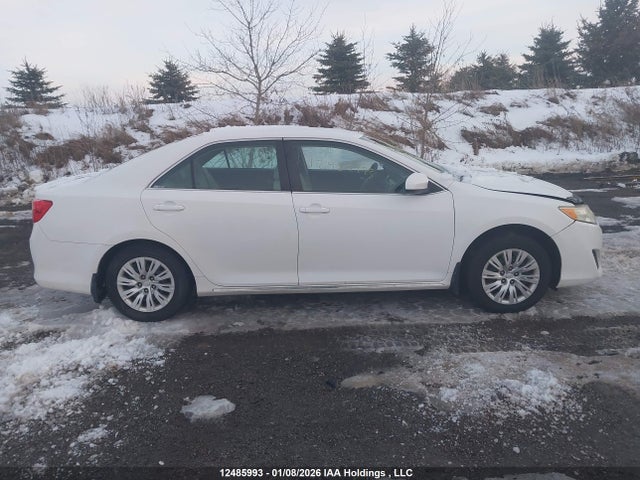 2014 Toyota Camry Le მანქანა იყიდება აუქციონზე, vin: 4T1BF1FK4EU731452, აუქციონის ნომერი: 12485993