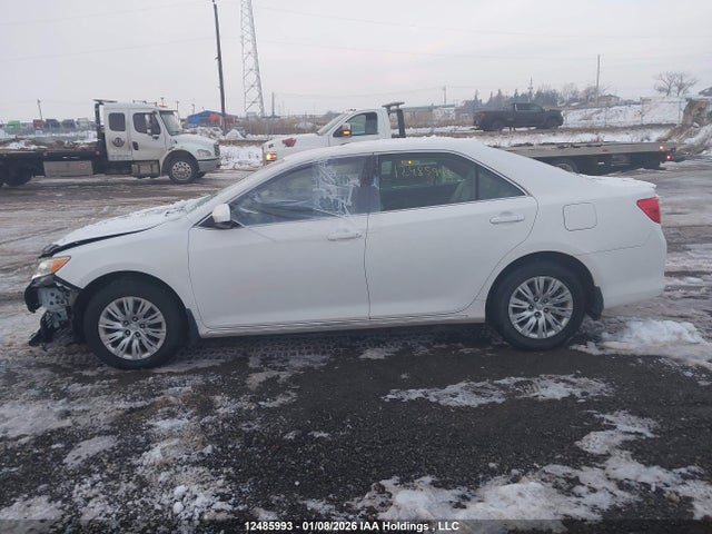 2014 Toyota Camry Le მანქანა იყიდება აუქციონზე, vin: 4T1BF1FK4EU731452, აუქციონის ნომერი: 12485993