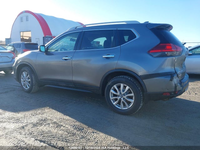 2017 Nissan Rogue S/sl Platinum/sv მანქანა იყიდება აუქციონზე, vin: 5N1AT2MV7HC789864, აუქციონის ნომერი: 12486107