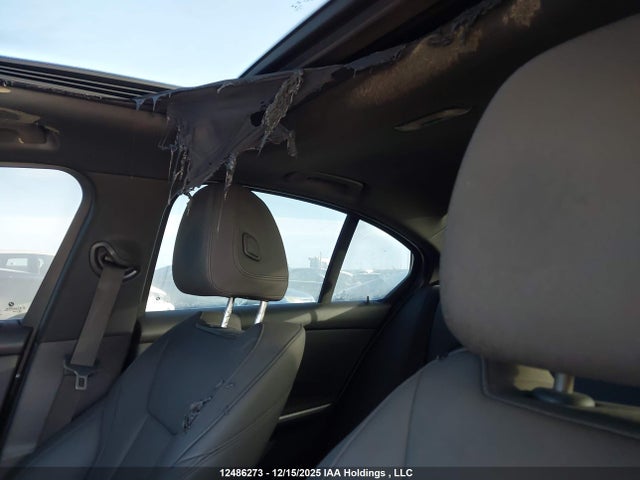 12486273 :رقم المزاد ، 3MW5R7J03M8B74656 vin ، 2021 Bmw 330xi مزاد بيع
