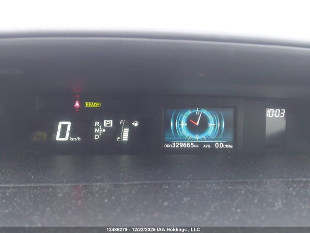 JTDZN3EU8JJ075935 Toyota PRIUS V