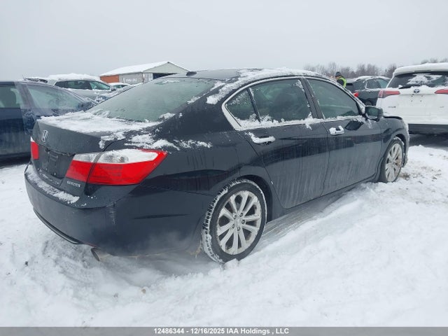 2014 Honda Accord Touring მანქანა იყიდება აუქციონზე, vin: 1HGCR2F95EA807198, აუქციონის ნომერი: 12486344