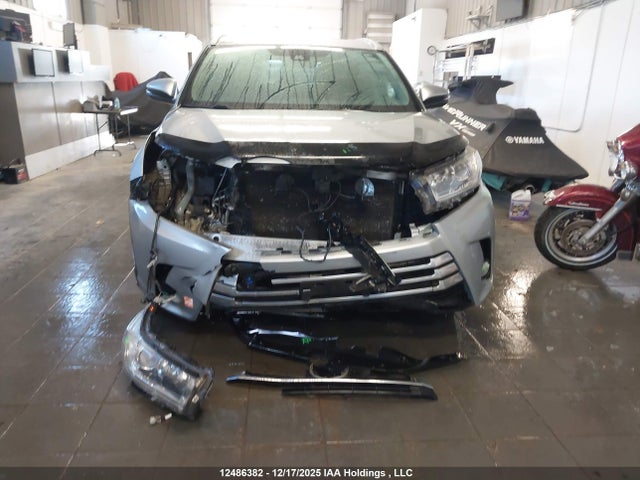 5TDJZRFH8HS516904 Toyota Highlander Se/xle