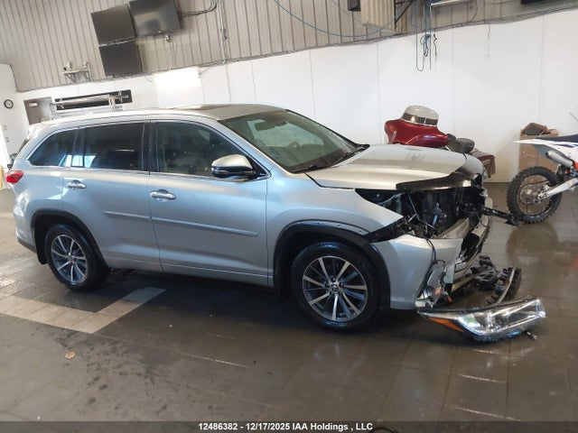 5TDJZRFH8HS516904 Toyota Highlander Se/xle