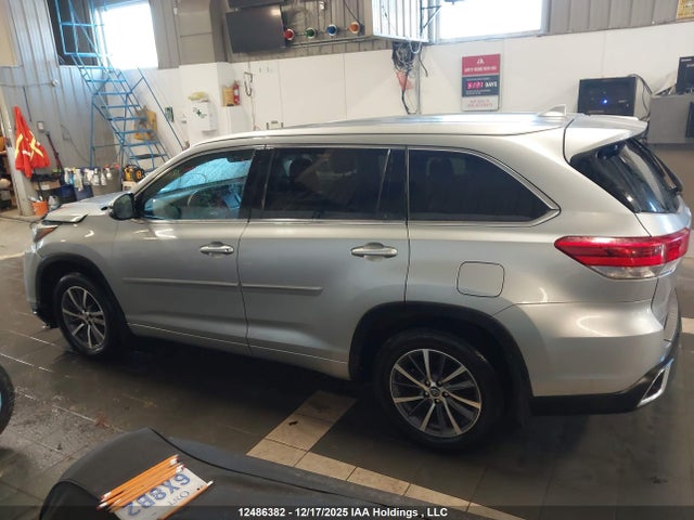 5TDJZRFH8HS516904 Toyota Highlander Se/xle