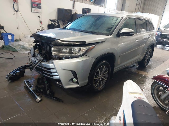 5TDJZRFH8HS516904 Toyota Highlander Se/xle