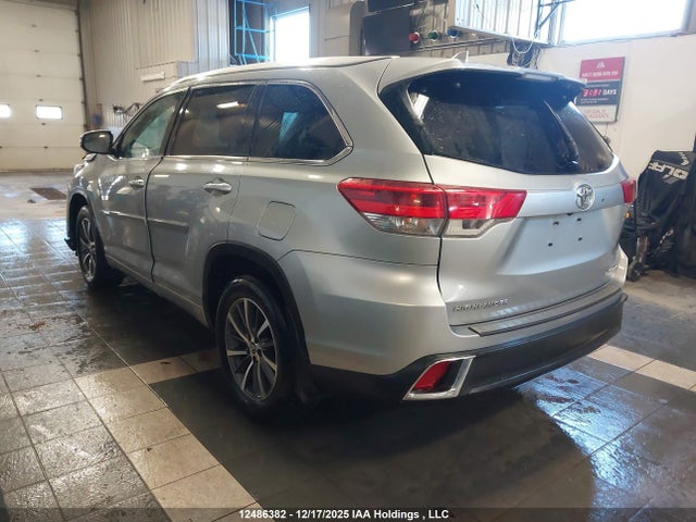 5TDJZRFH8HS516904 Toyota Highlander Se/xle