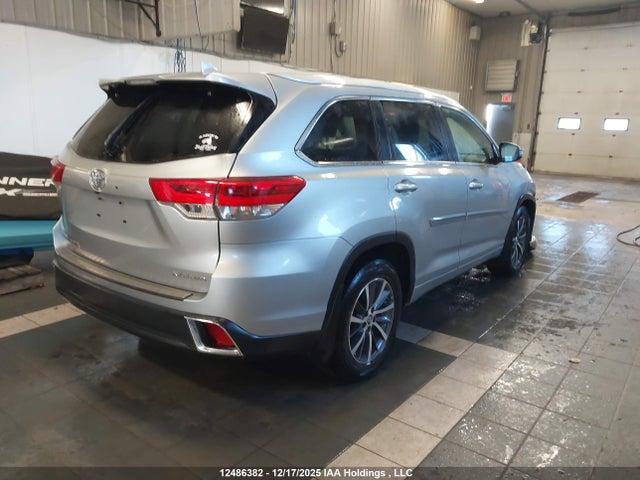 5TDJZRFH8HS516904 Toyota Highlander Se/xle