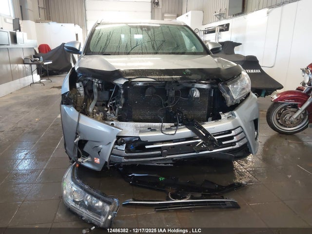 5TDJZRFH8HS516904 Toyota Highlander Se/xle