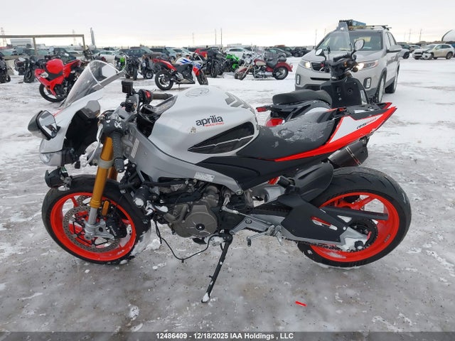ZD4KSUR03RS000576 Aprilia Rs 660 Extrema