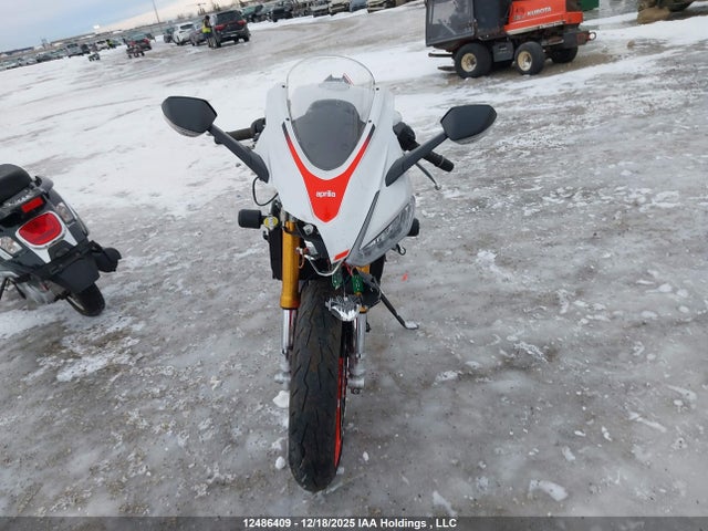 ZD4KSUR03RS000576 Aprilia Rs 660 Extrema