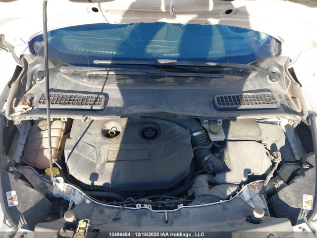 1FMCU9J92GUC15803 Ford Escape Titanium