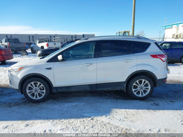 1FMCU9J92GUC15803 Ford Escape Titanium