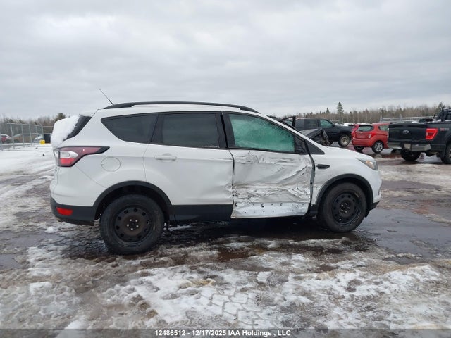 1FMCU9G9XHUD22669 Ford ESCAPE SE