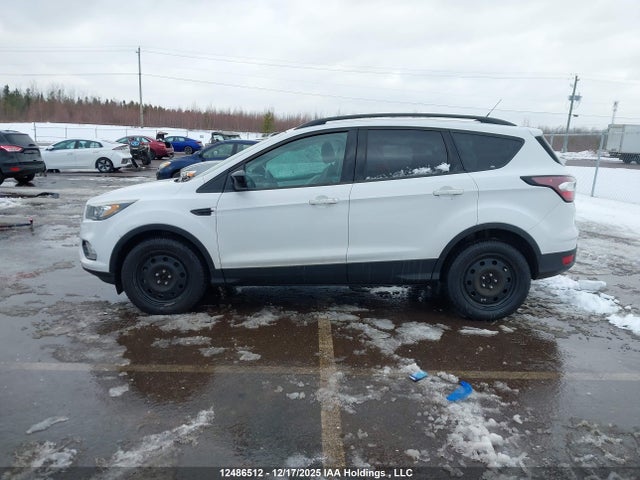 1FMCU9G9XHUD22669 Ford ESCAPE SE
