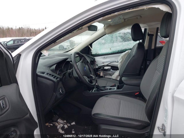 1FMCU9G9XHUD22669 Ford ESCAPE SE