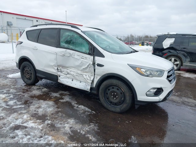 1FMCU9G9XHUD22669 Ford ESCAPE SE