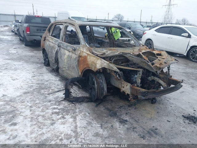 12486685 :رقم المزاد ، 3VV2B7AX0NM009312 vin ، 2022 Volkswagen Tiguan مزاد بيع