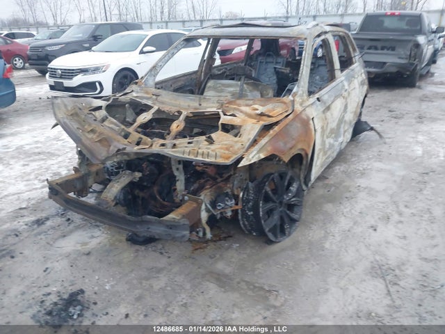 3VV2B7AX0NM009312 Volkswagen Tiguan