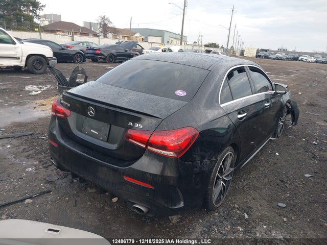 W1K3G5BB6MJ300359 Mercedes-Benz A 35 Amg
