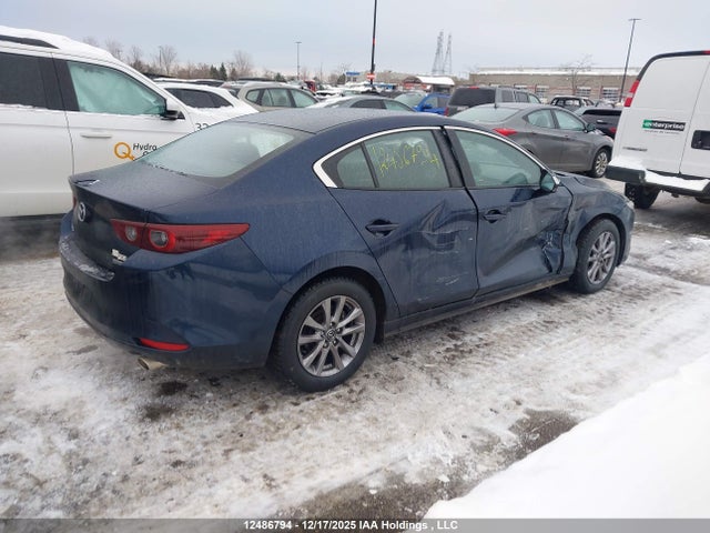 12486794 :رقم المزاد ، JM1BPACL7N1503395 vin ، 2022 Mazda Mazda3 مزاد بيع