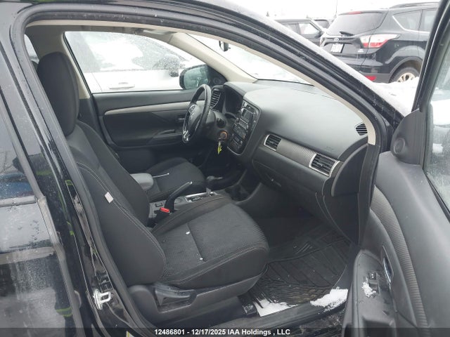 Продажа на аукционе авто 2016 Mitsubishi Outlander, vin: JA4AD2A38GZ604313, номер лота: 12486801