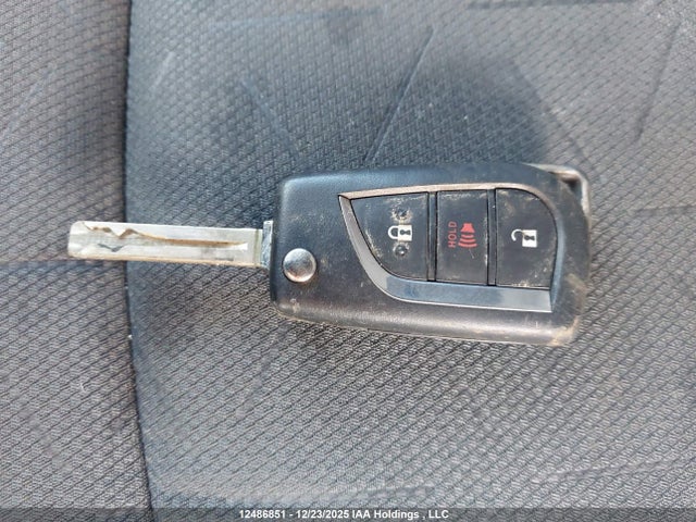 2T3B1RFV6LC099843 Toyota RAV4 LE